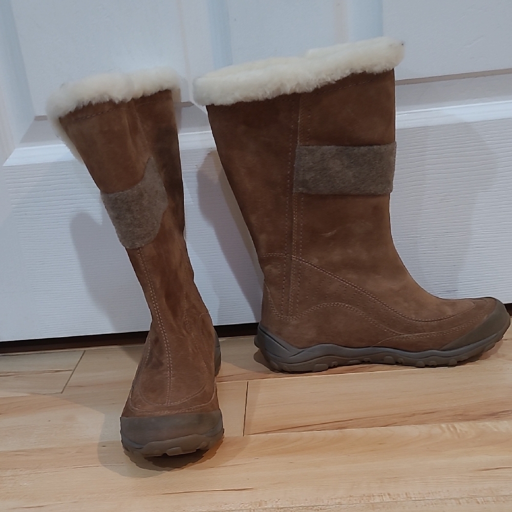 Cat Women's Size 6 Brown Winter Boots